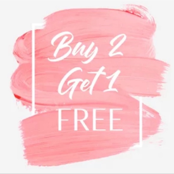 Deal on sweaters/ sweatshirts, hoodies - Picture 1 of 1